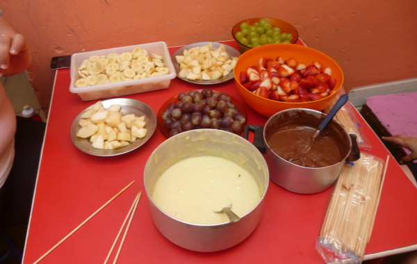 FONDUE DE FRUTAS – MATERNAL II E III