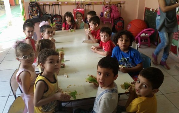 LANCHE COLETIVO “SANDUÍCHE NATURAL” NA REI ARTHUR