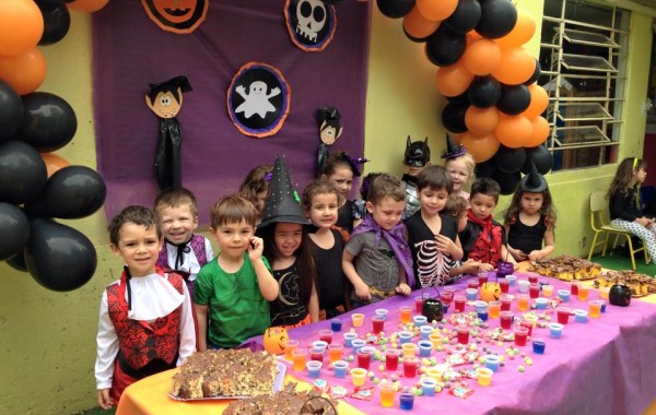 FESTA DO HALLOWEEN NA REI ARTHUR