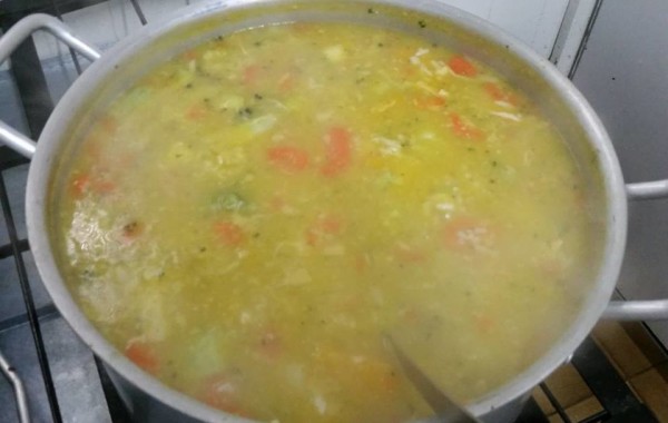 SOPÃO DE LEGUMES NA REI ARTHUR –  Nutricionista Marcela Silveira