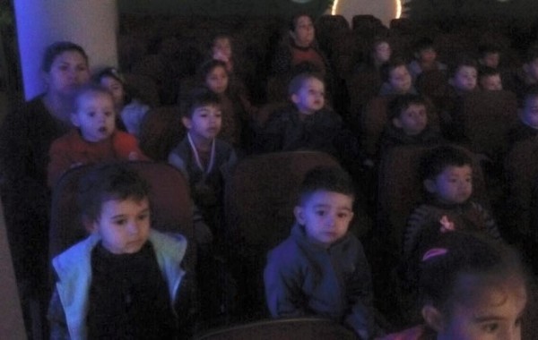 PASSEIO   das  TURMAS ao TEATRO