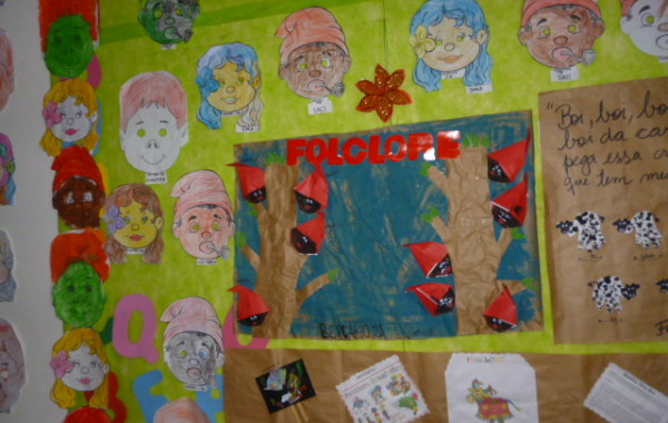 Trabalhos sobre o Dia do Folclore Brasileiro