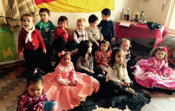 Gauchinhos e Prendinhas da Rei Arthur